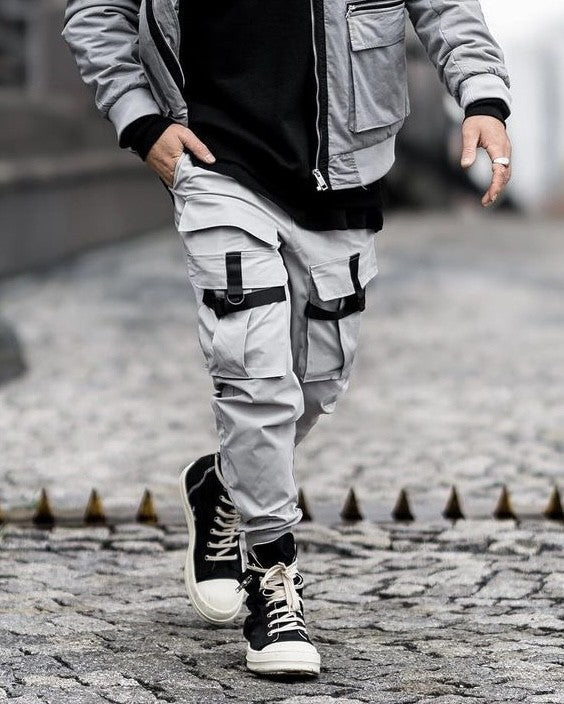 Cargo shops strap jogger