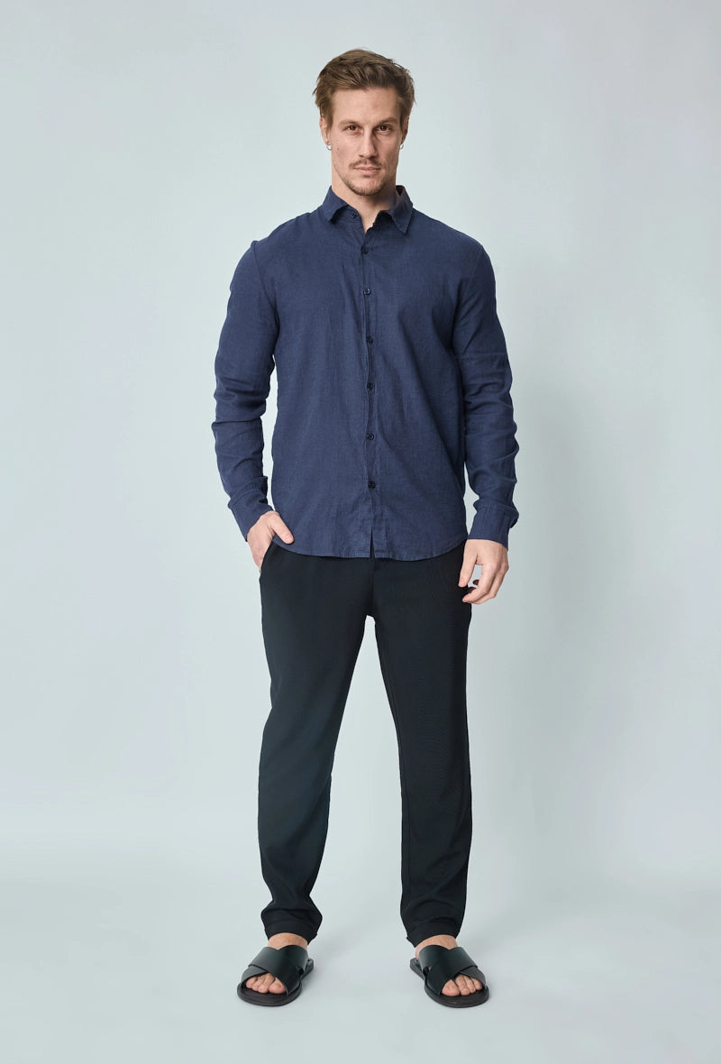 Long-sleeved plain linen shirt