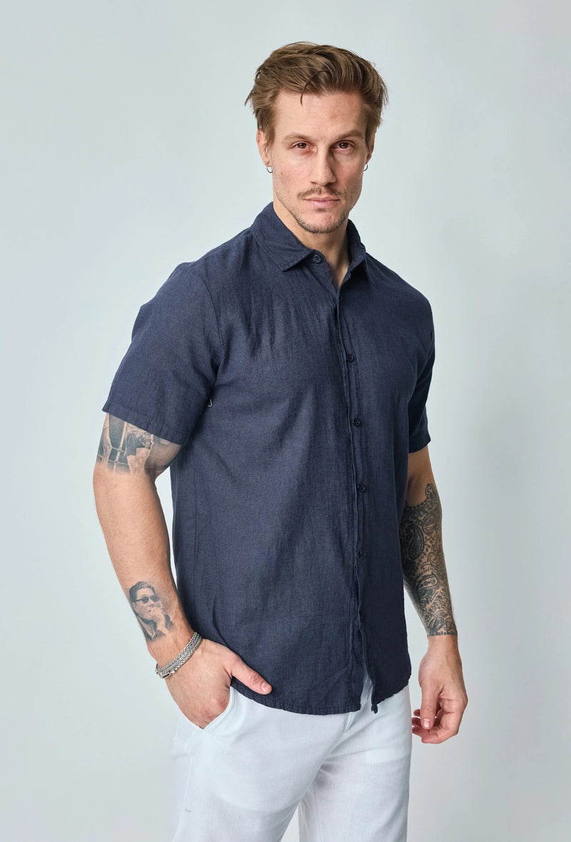 Short-sleeved plain linen shirt