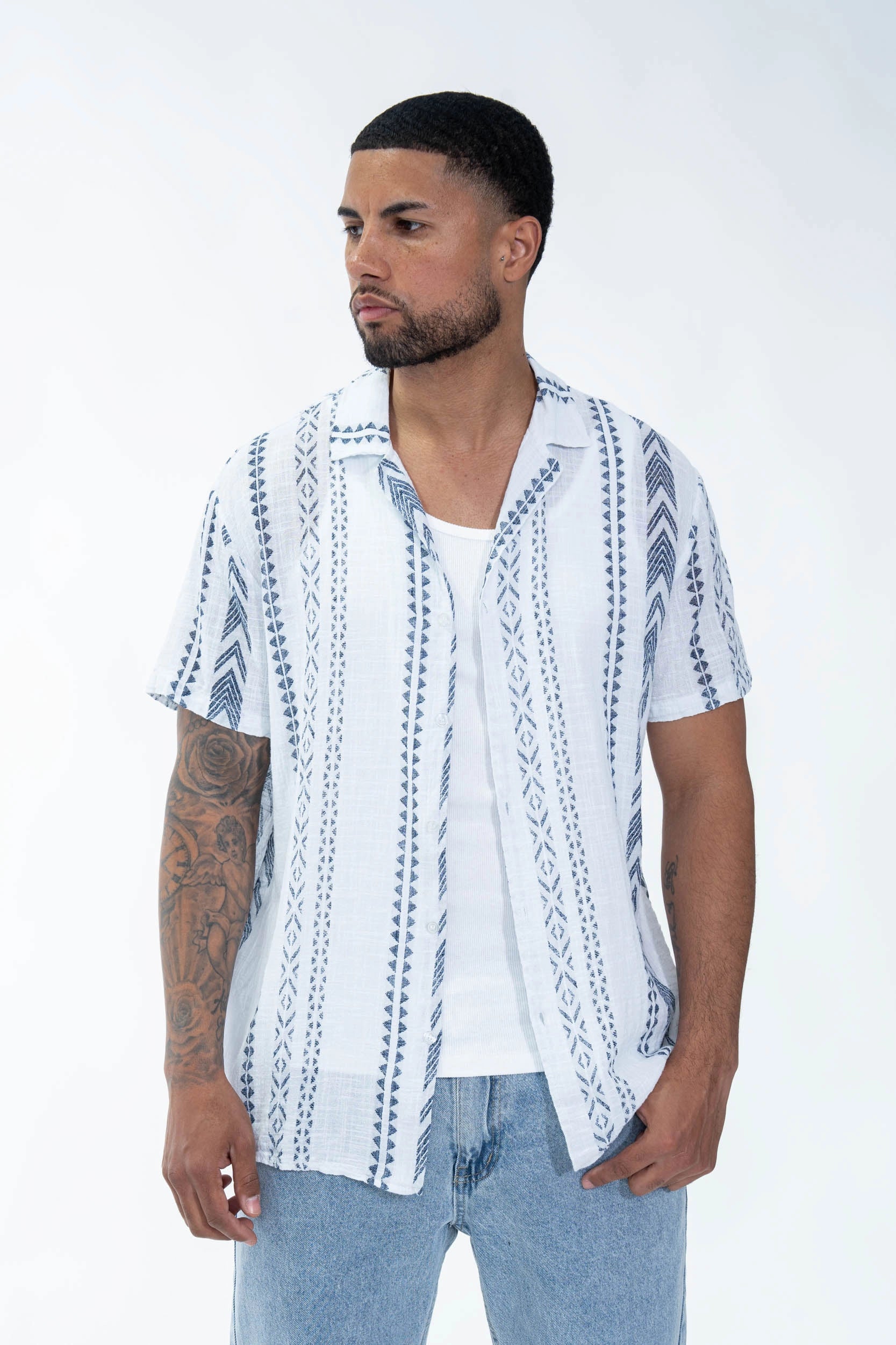 Chemise boutonnée à motifs