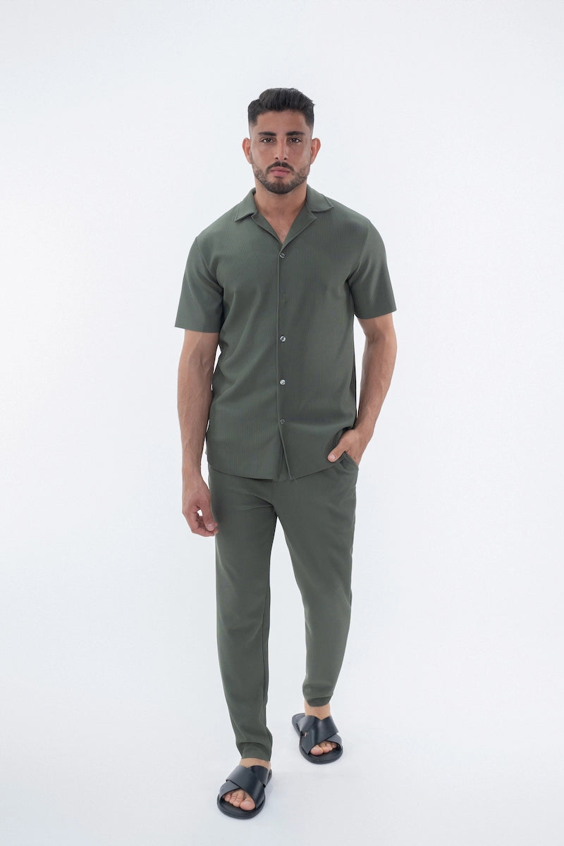 Ensemble uni plissé chemise pantalon