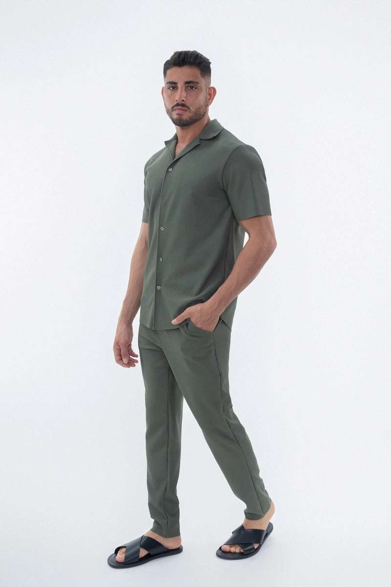 Ensemble uni plissé chemise pantalon