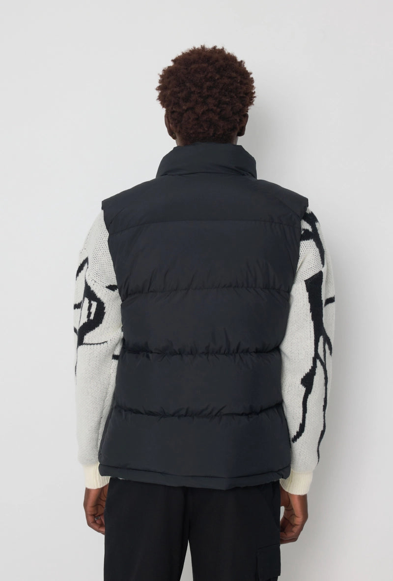 Sleeveless zipped down jacket