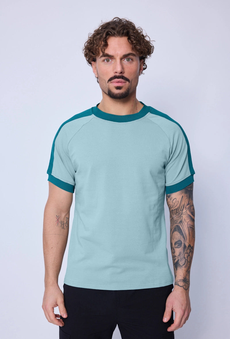 Short-sleeved t-shirt