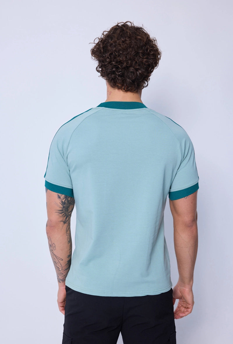 Short-sleeved t-shirt