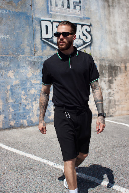 Plain short-sleeved polo shirt