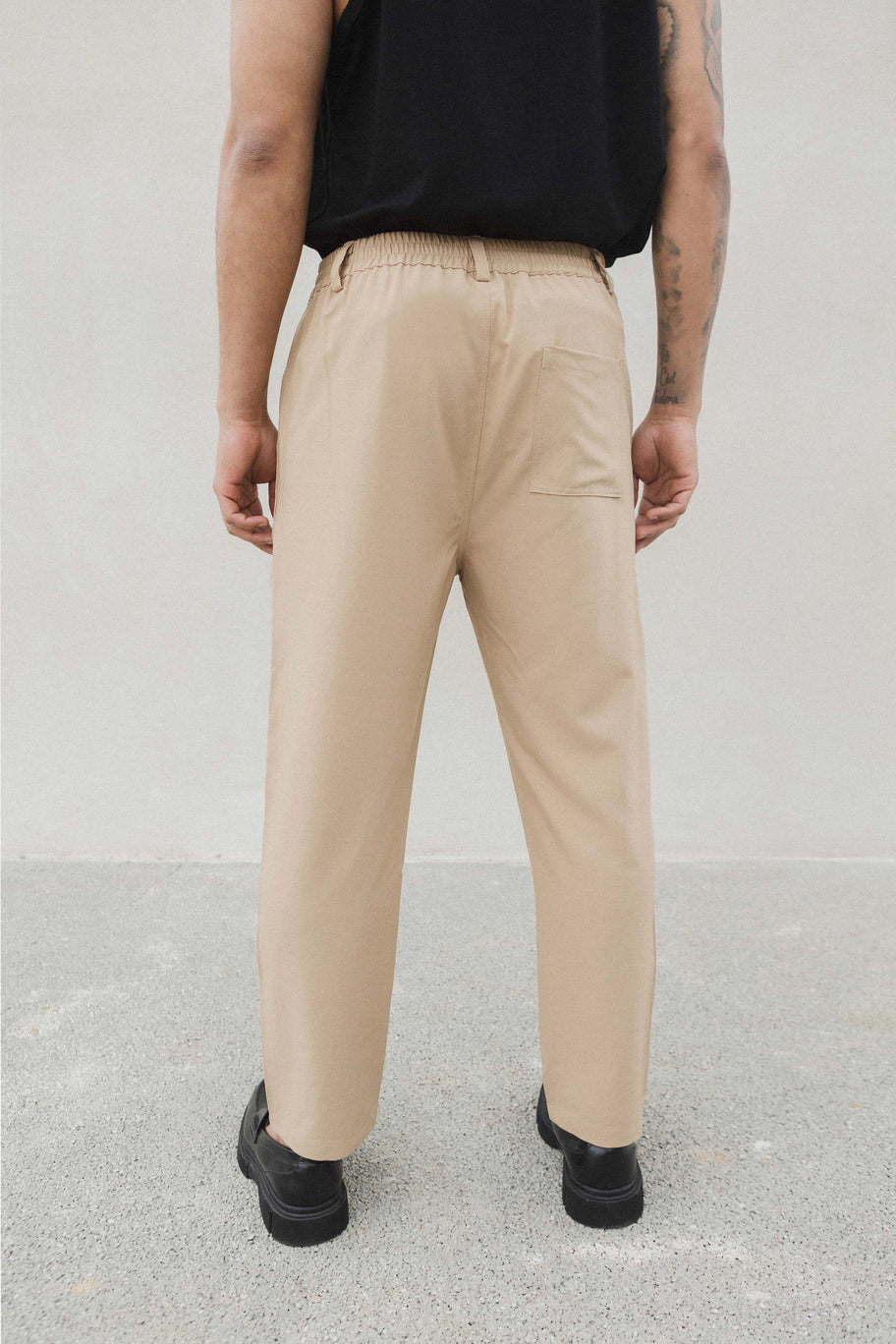 Pantalon élégant à coupe ajustée