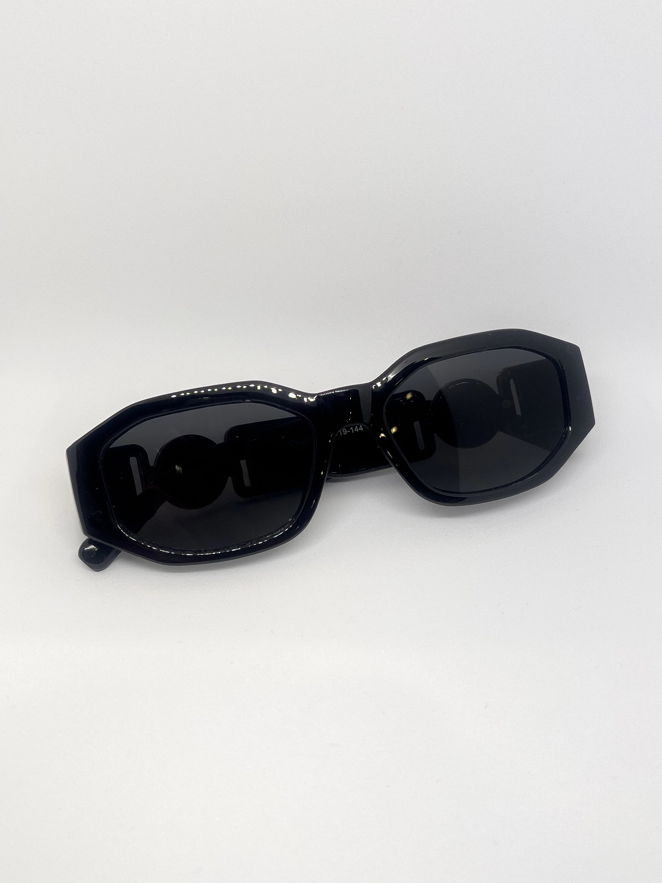 VEVE sunglasses