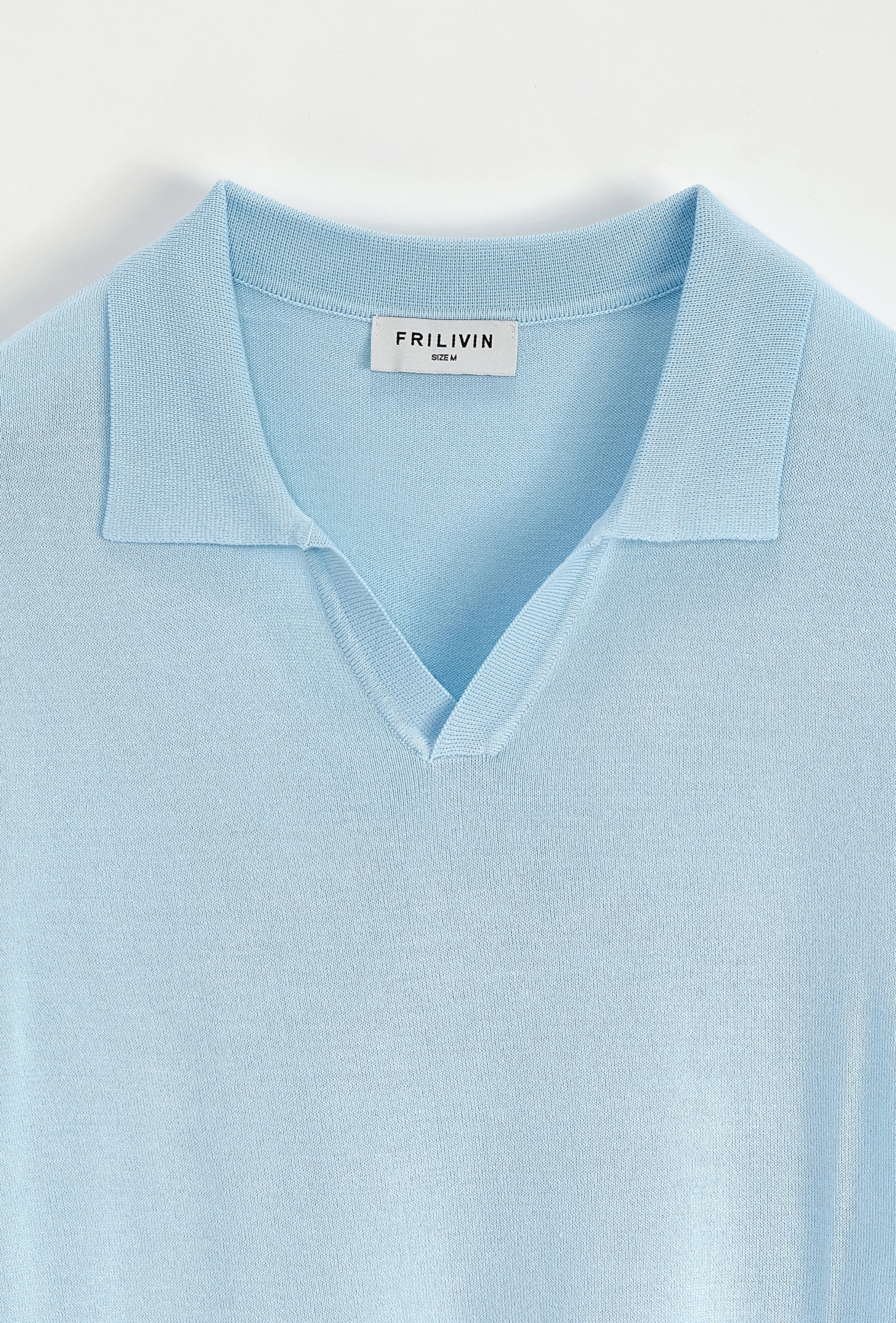 Short-sleeved plain knitted polo shirt