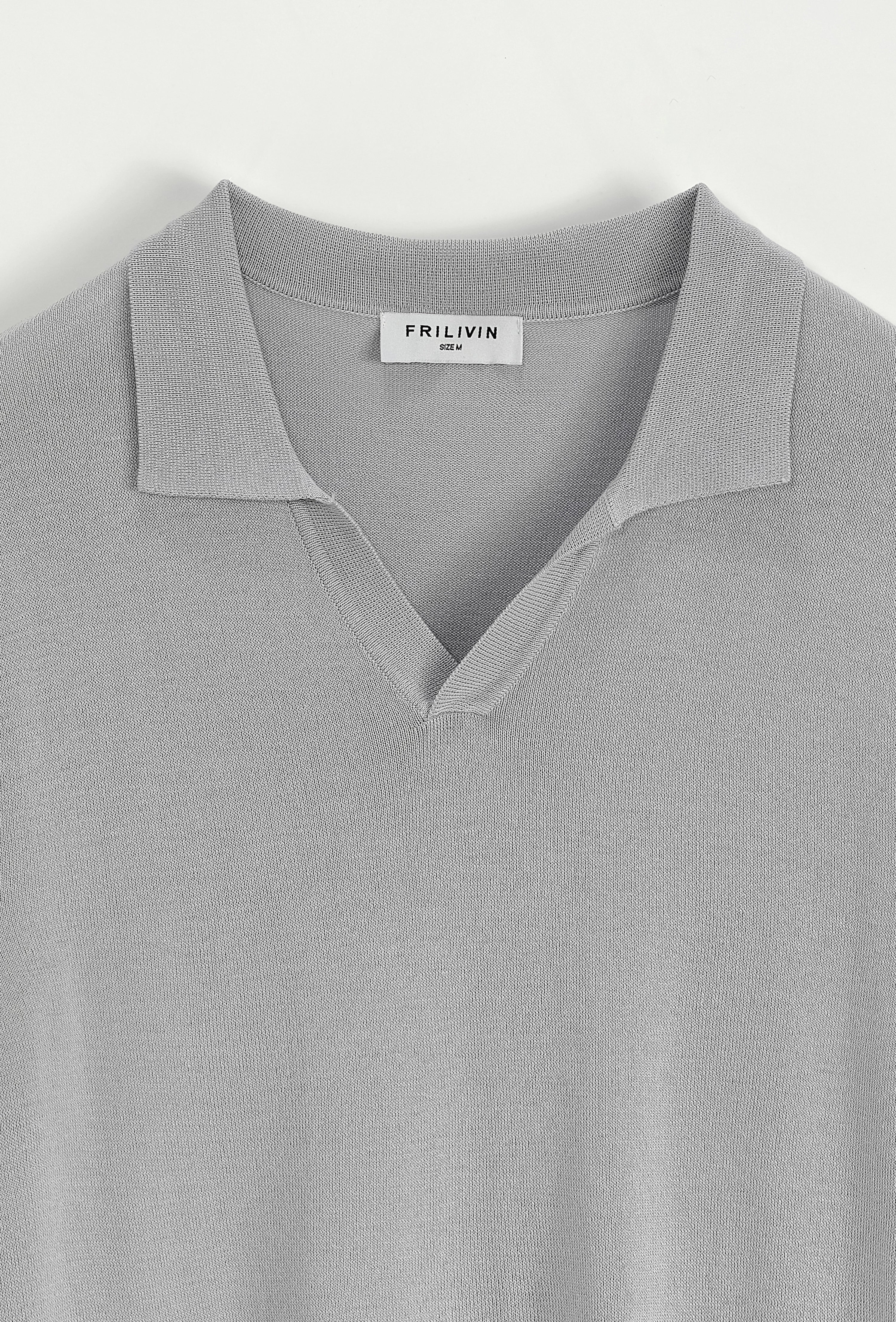 Short-sleeved plain knitted polo shirt