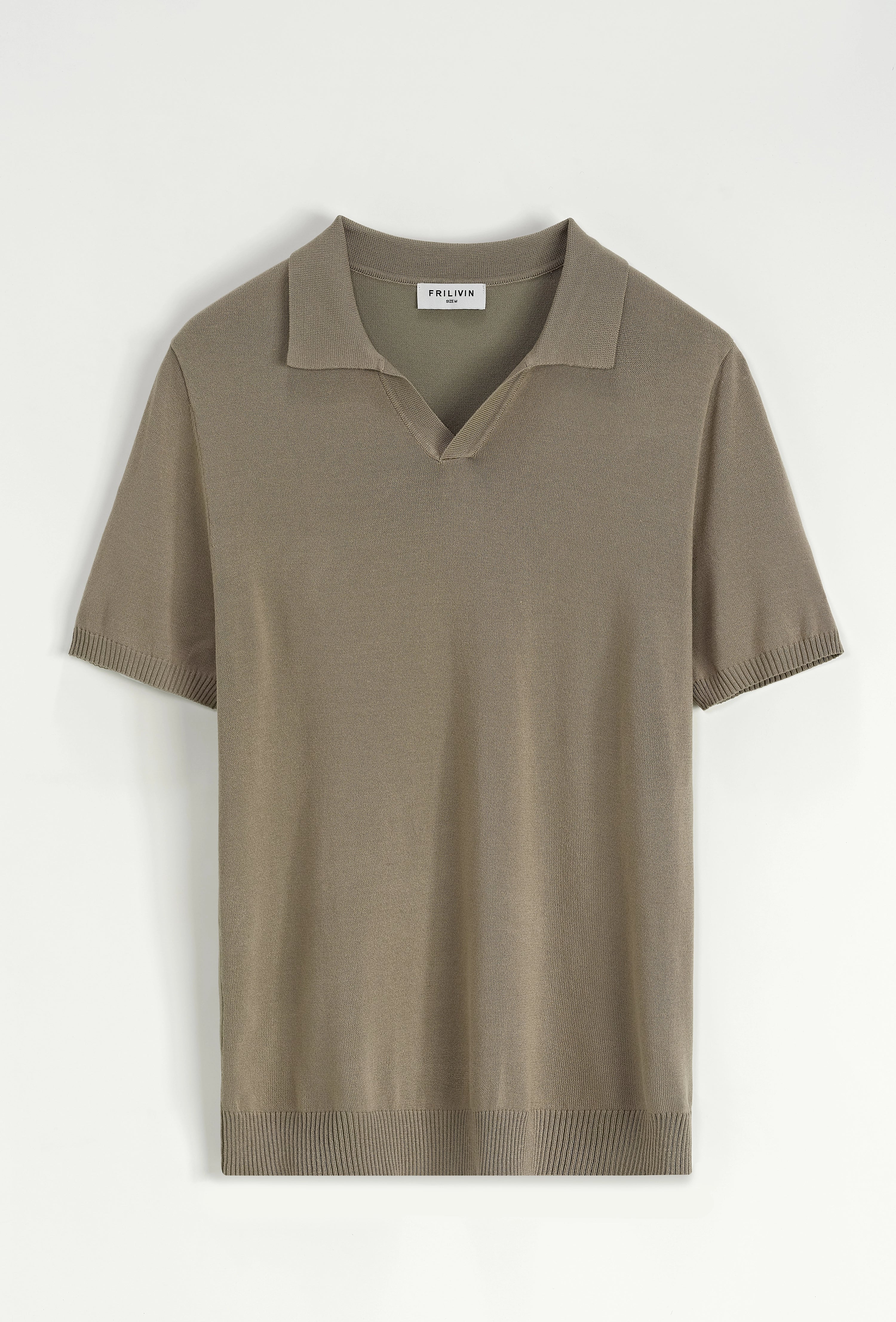 Short-sleeved plain knitted polo shirt